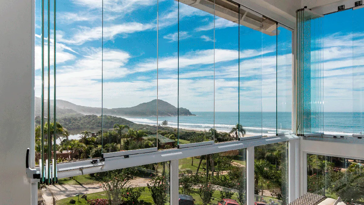 Serviços de envidraçamento em Praia Grande